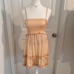 Sadie X Sage Size Small Vintage Adorable peach smocked mini dress